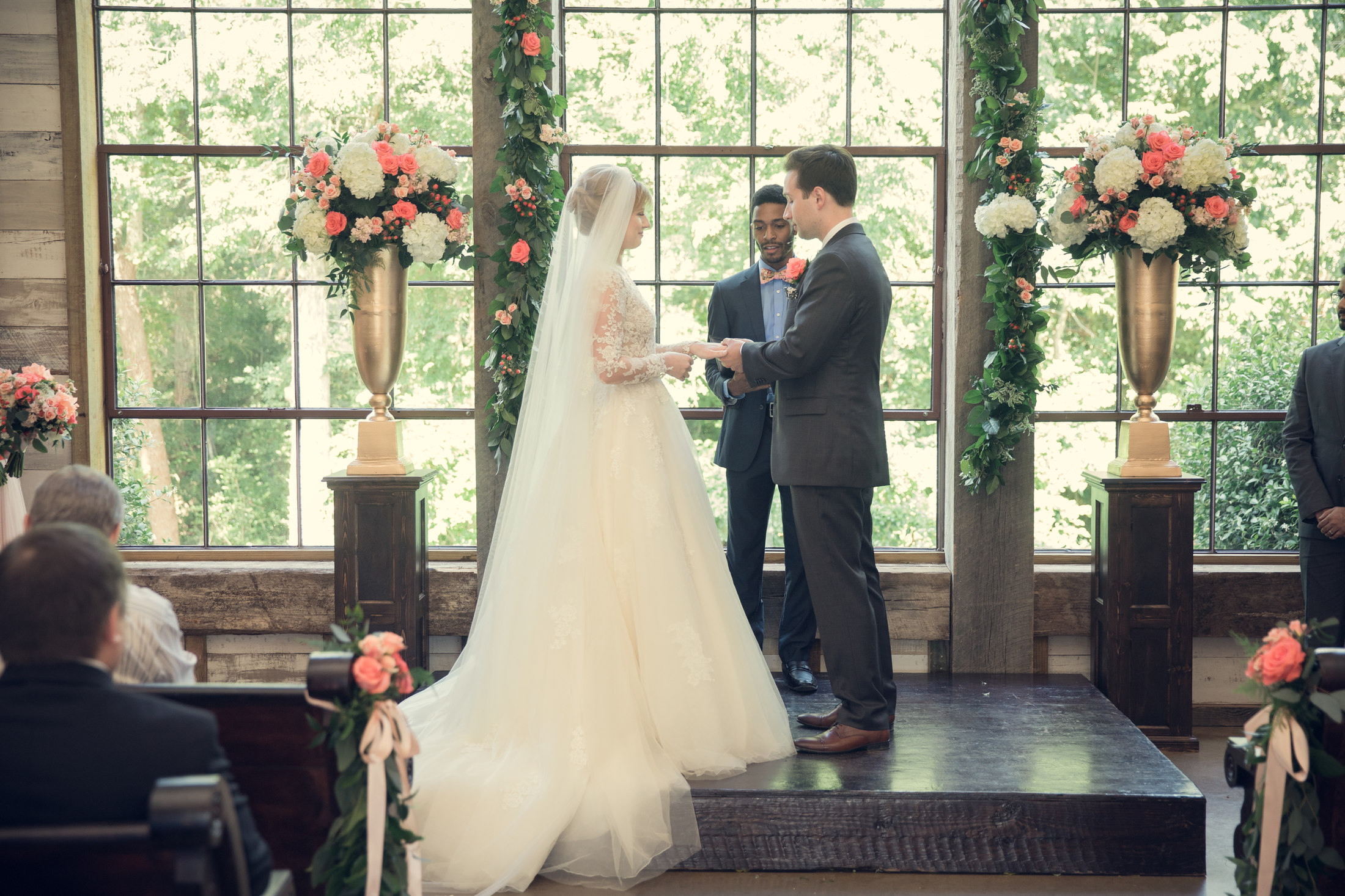 Valeriya and Jonathan wedding at Big Sky Barn — photograph 15