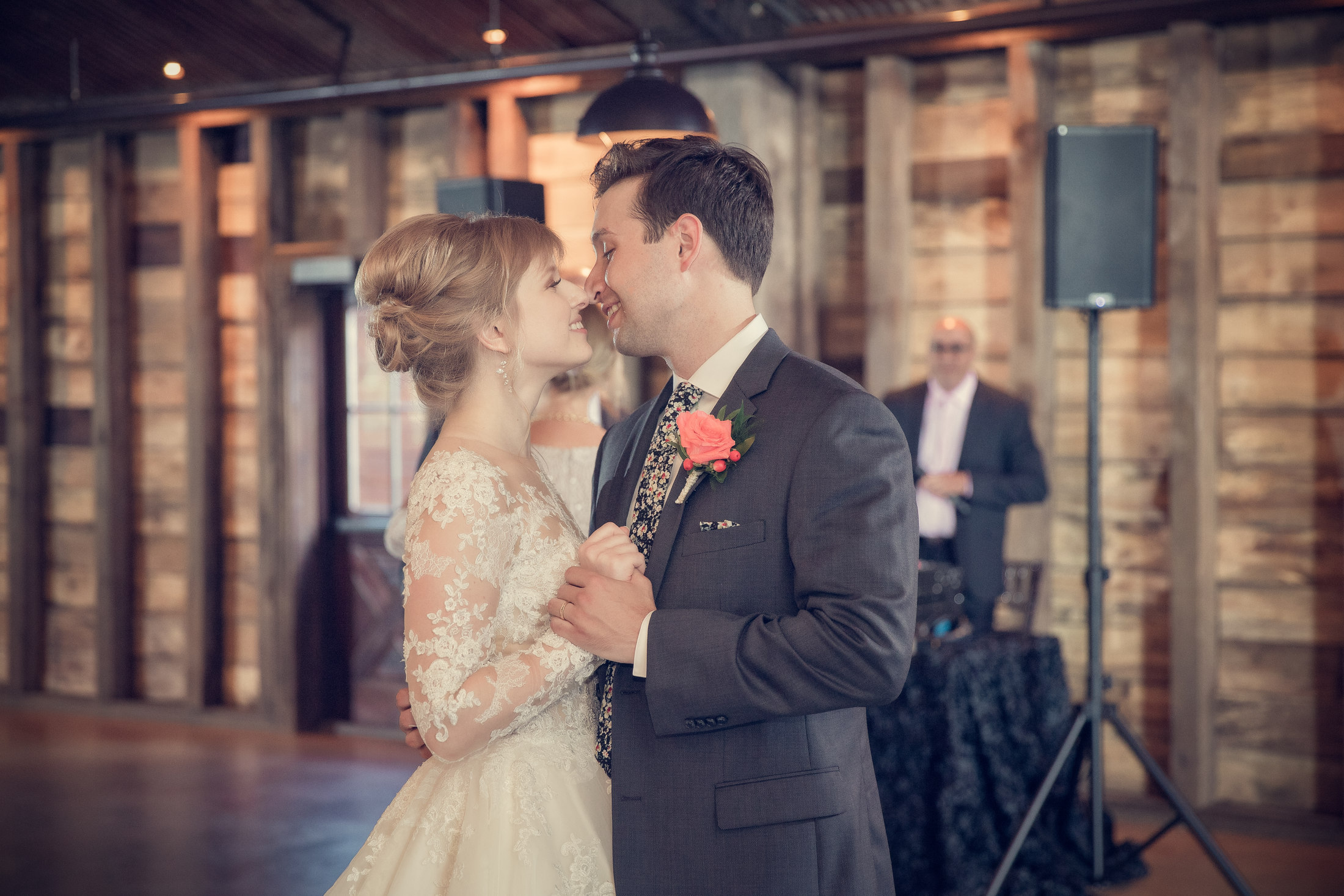 Valeriya and Jonathan wedding at Big Sky Barn — photograph 26