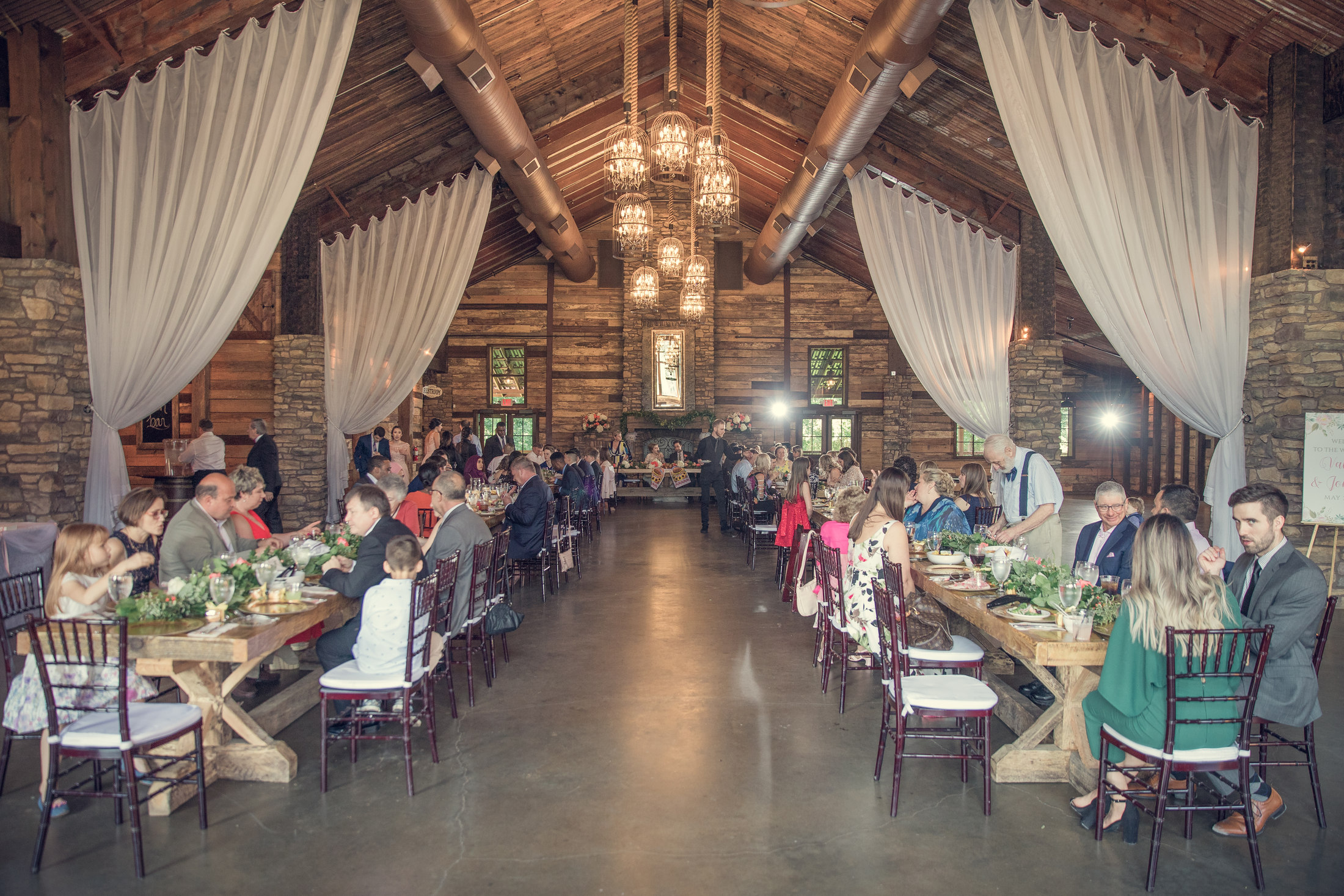 Valeriya and Jonathan wedding at Big Sky Barn — photograph 29