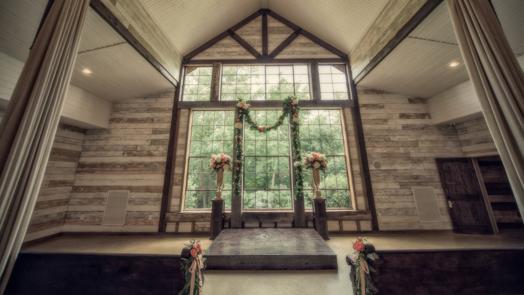 Valeriya and Jonathan wedding at Big Sky Barn — photograph 41
